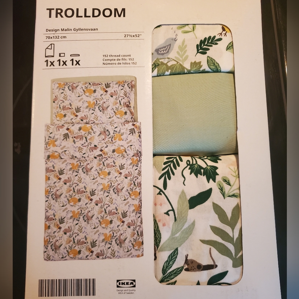 IKEA Crib/Toddler Bed Bedding Set & Comforter